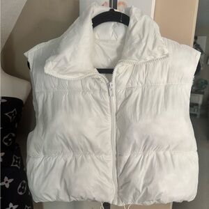 Puffer vest white medium